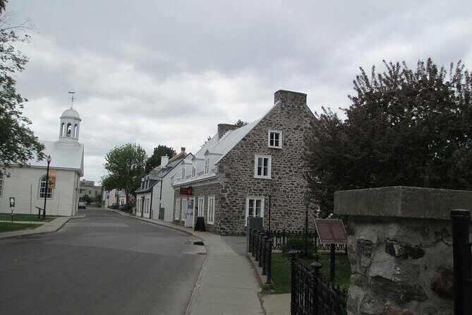 Trois-Rivières Self-Guided Walking Tour and Scavenger Hunt - FAQs