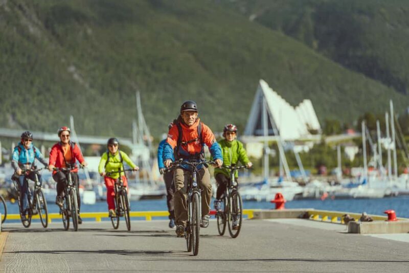 Tromsø: Explore Tromso by E-bike - The Experience and the Guides Touch