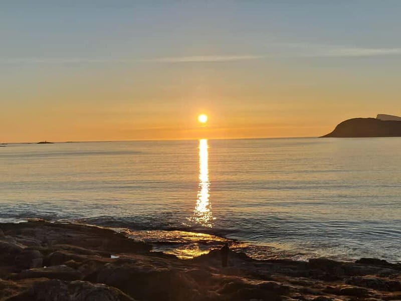 Tromsø: Northern Lights Adventure in Tromsø with Free Photos - Key Points