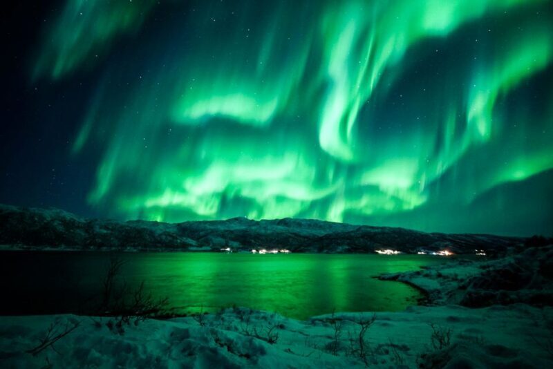 Tromsø: Northern Lights by Minibus with Photos & bodysuits - FAQs