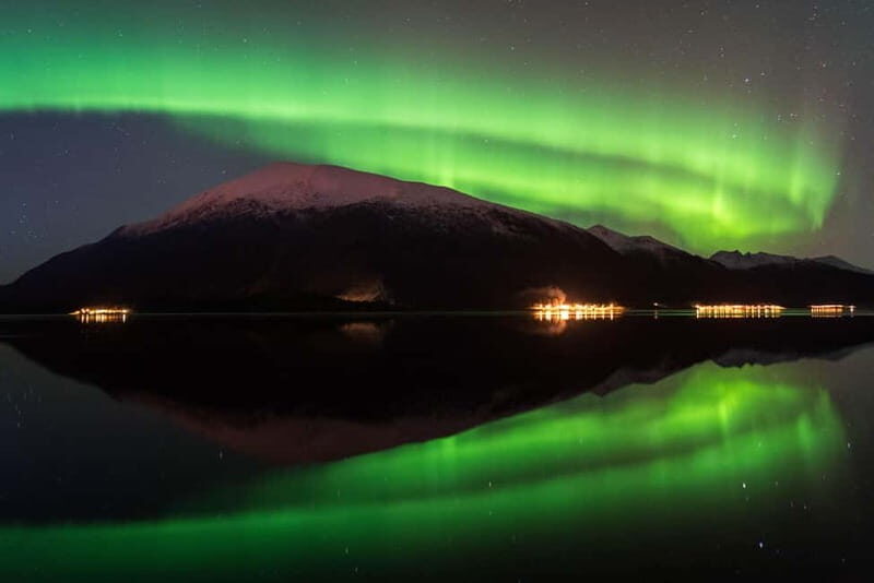Tromsø: Northern Lights Hunt with Professional Photographer in Italian - FAQs