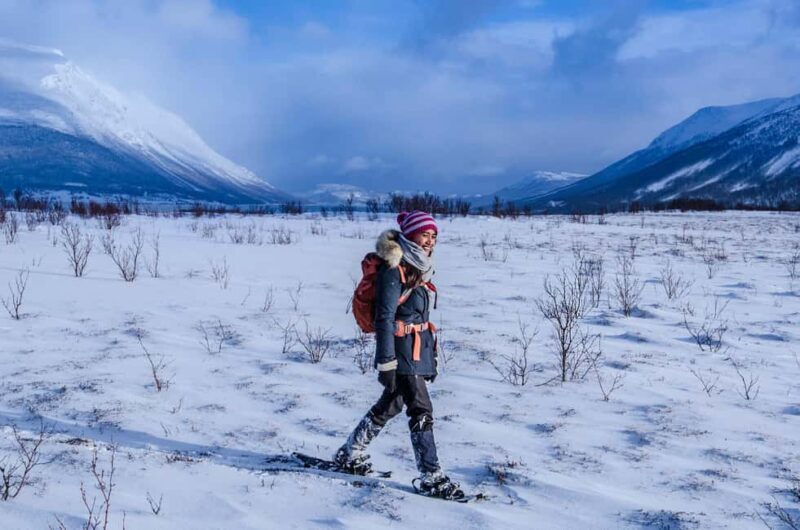 Tromsø: Snowshoe Hike to Lyngstuva Lighthouse with Lunch - A Deep Dive into the Arctic Adventure