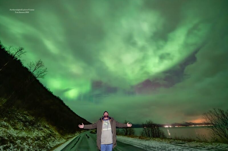 Tromsø:Northern Lights Tour with Photo and Suits.Local Guide - Key Points