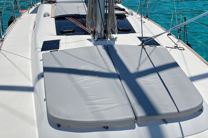 Tropea, Exclusive tour 15-meter Sailing Boat - 4h with Aperitif - Who Should Book This Tour?