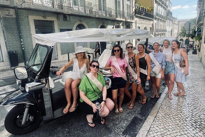 True 4Hour Private Tuk Tuk Tour: Discover Lisbon with a Local! - The Value and Practicalities
