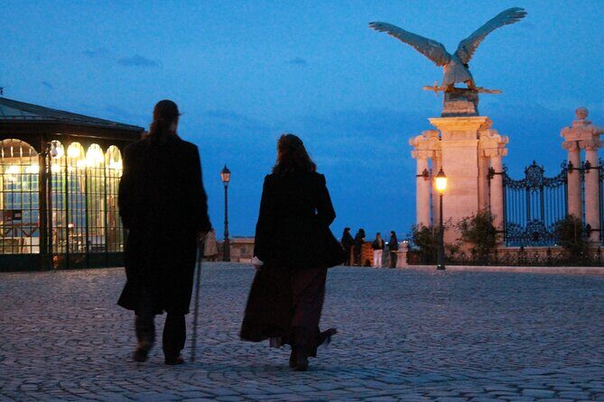 True Crime Walking Tour in the Buda Castle district - Practical Details: Group Size, Price, and Accessibility
