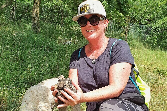 Truffle Hunting Experience in Assisi - Authenticity and Traveler Experience