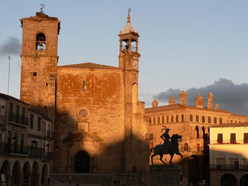 Trujillo :Sunset guided visit "The Sunset Collector". - Who Is This Tour Best For?