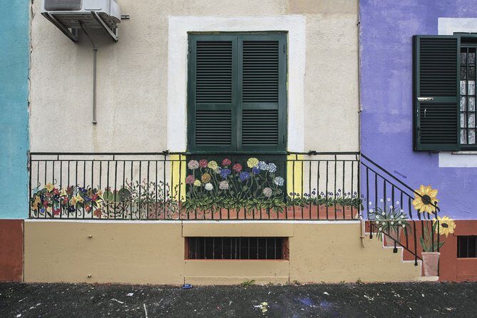 Trullo Photo Tour: popular art and poetry on the walls of a neighborhood - Who Should Consider This Tour?