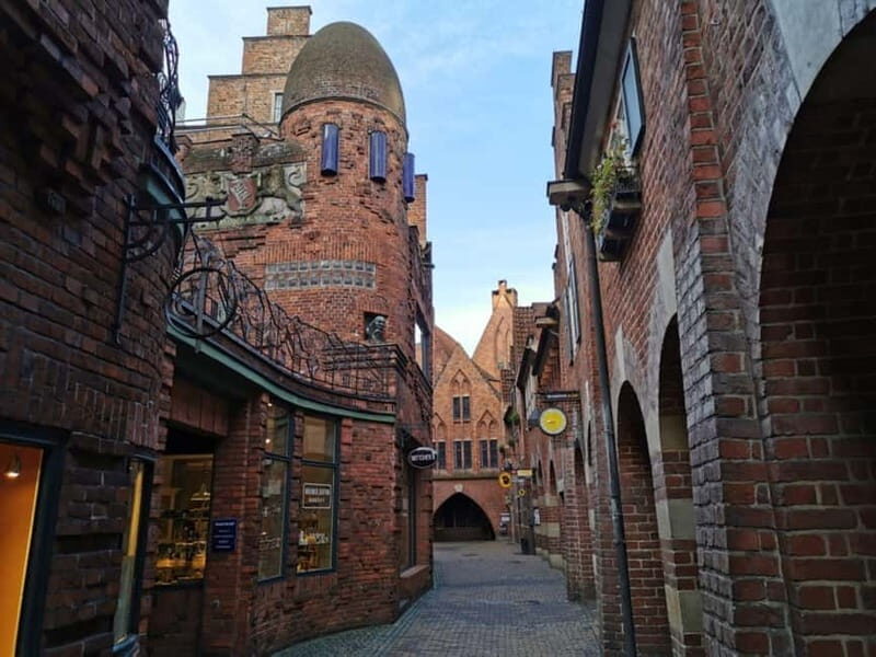 Truth or lie? A special tour in Bremen's Old town (groups) - Who Should Consider This Tour?