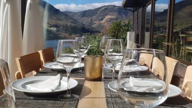 TUA, Ansiães: Boat Trip (Tua - Pinhão) + Lunch (Calça Curta) - Why This Tour Stands Out