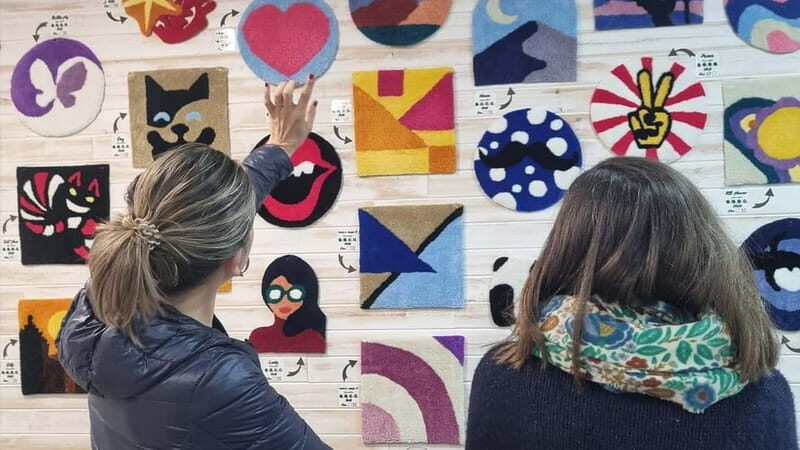 TUFTING: Learn how to make a rug during a fun class in Valencia. - Key Points