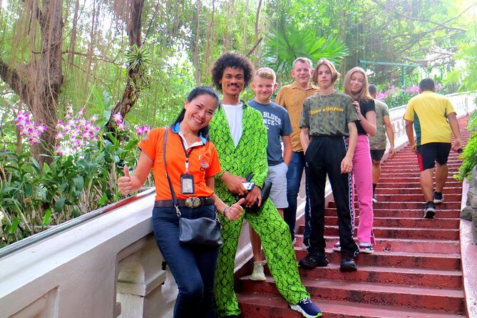 Tuk Tuk Bangkok Private Tour: WW2 Pad Thai, 360-Viewpoint, Chinatown (Pickup) - FAQ