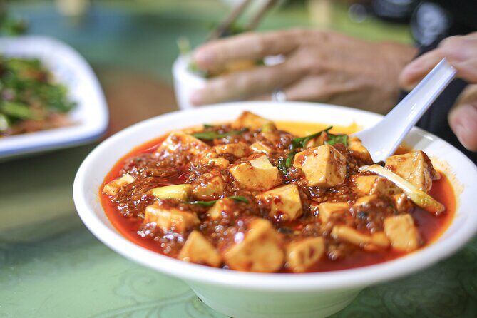 Tuktuk Food Tour Through Chengdu's Local Eats - Food & Drinks: What’s Included and What to Expect