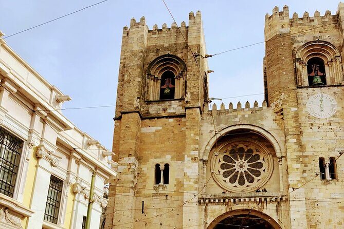 TukTuk Tour 3 Hours In Lisbon - Why Choose the TukTuk Tour in Lisbon?