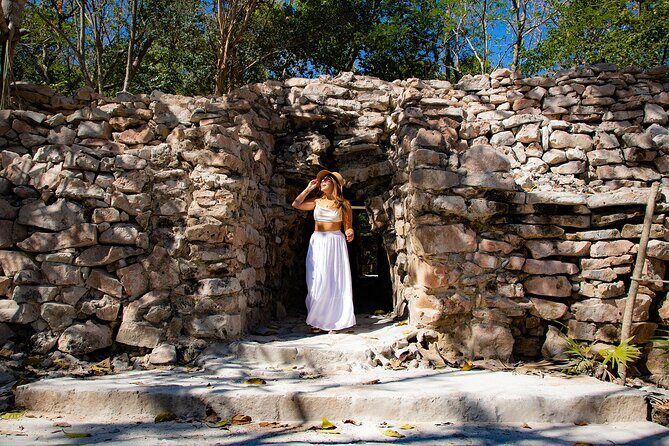 Tulum Guided Tour, Magical Cenote, Lagoon Snorkeling and Beachside Lunch - Tulum Archaeological Site: Walking Through Mayan History