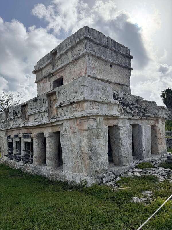 Tulum: Guided Tour of Mayan Ruins and Coral Reef Swim - Key Points