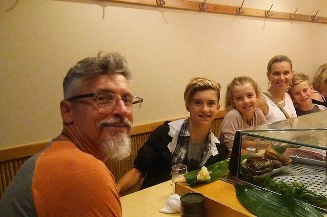 Tuna auction at Toyosu Market with qualified guide and early morning tour of Tsukiji Outer Market - An In-Depth Look: What to Expect from the Tour