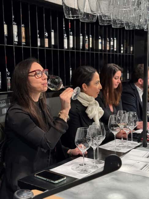 Turin city center: Piedmontese wine tasting - Key Points