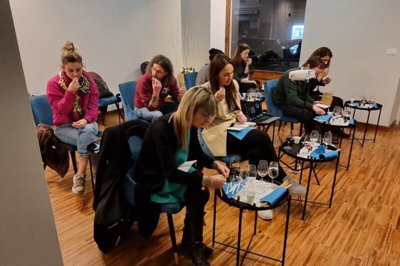 Turin: Local Wine Tasting in the Heart of the City - Key Points