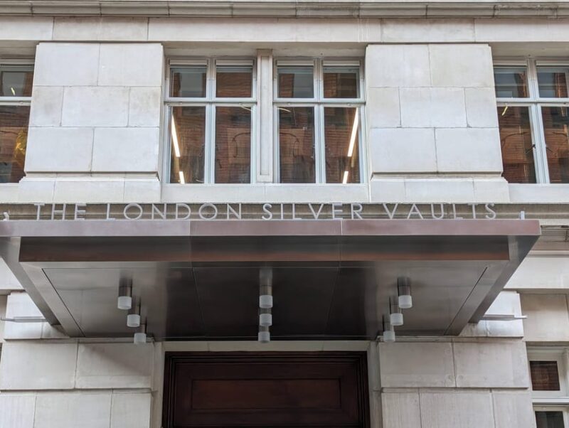 Turmoil, Templars, Oliver Twist: London's Squalor & Splendor - Pricing & Value Analysis