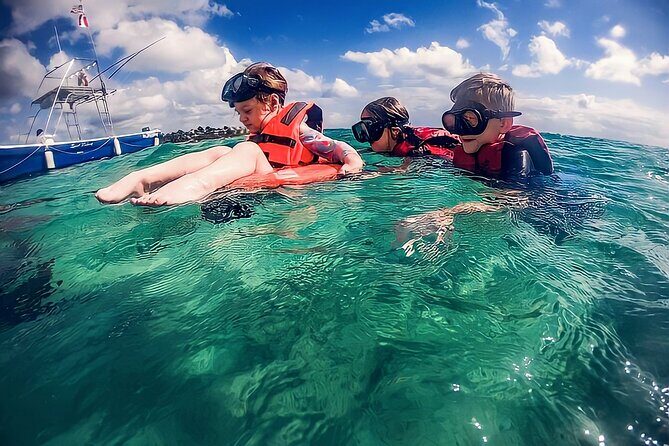 Turtle Sightseeing at Akumal & Underground Caves Tour - The Guides and Overall Experience