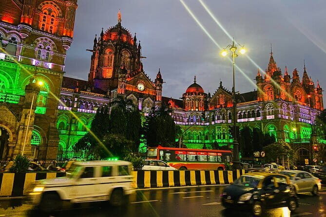 Twilight in Mumbai: Discover the City by Night with Food Options - A Deep Dive into the Experience