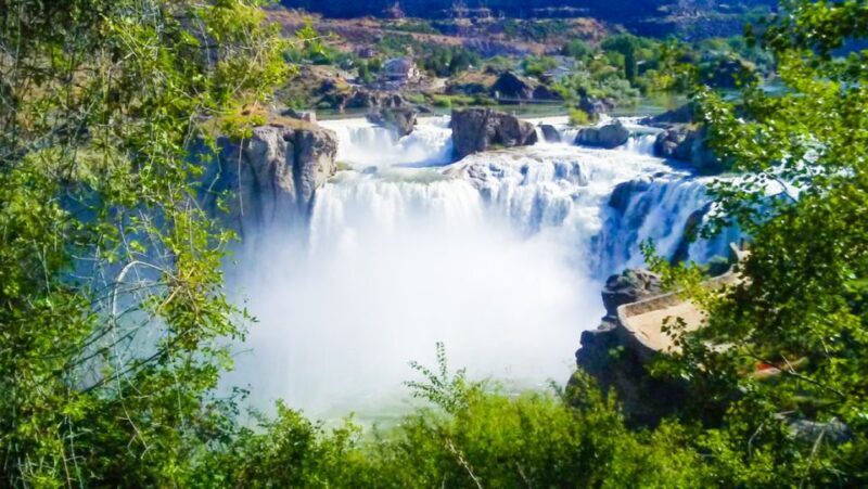 Twin Falls: Dierkes Lake Hike & Shoshone Falls Guided Tour - FAQ