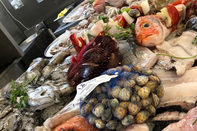 Two Bridges Gastronomic Private Tour - Lisbon King's Christ - Who Should Consider This Tour?