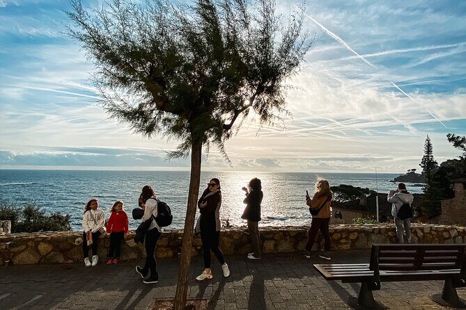 Two Countries in One Day: Spain & France - What Makes This Tour Stand Out