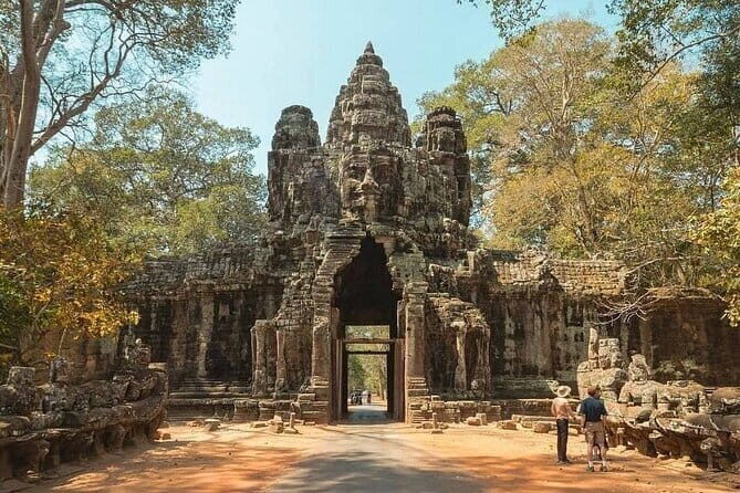 Two Day Tour, Phnom Penh to Siem Reap, Angkor Temple and Back - Practical Tips