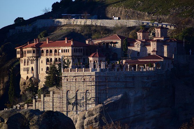 Two day trip from Athens to Delphi and Meteora - FAQ