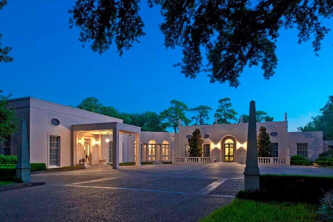 Two Hour Garden Tour - Exploring Houston’s Garden Gems in Comfort and Style