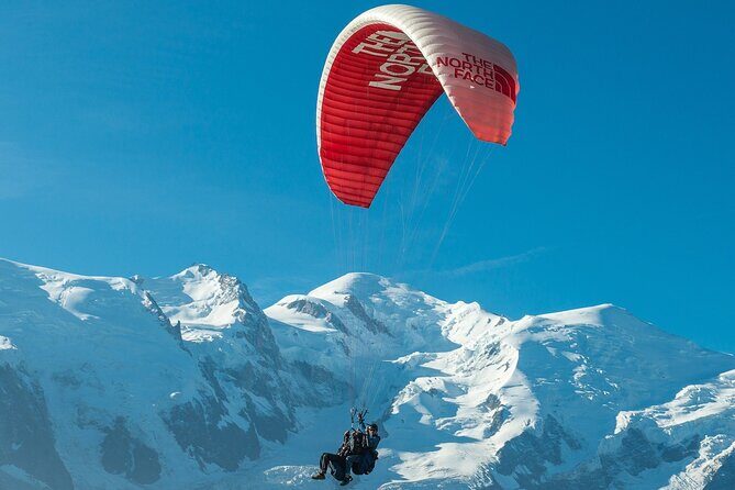 Two-seater paragliding flight in Chamonix - A Deep Dive into the Chamonix Paragliding Experience