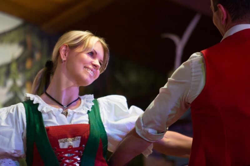 Tyrolean Evenings Family Gundolf in Innsbruck - What to Expect at the Tyrolean Evenings Show