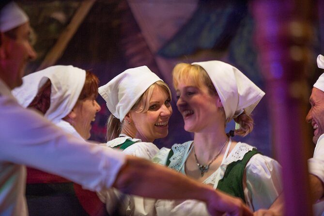 Tyrolean Folk Show Ticket in Innsbruck - Practical Tips for Visitors