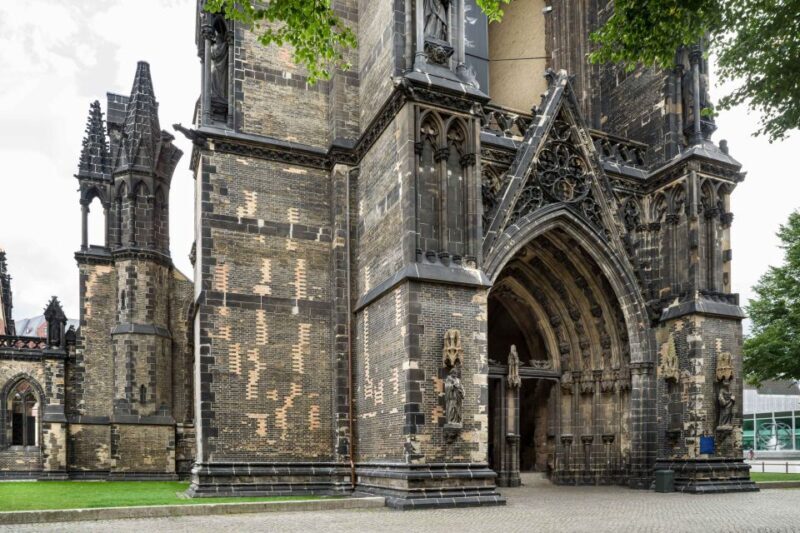 U-Boot Museum & War History Private Tour in Hamburg - A Detailed Look at the U-Boot Museum & War History Tour in Hamburg