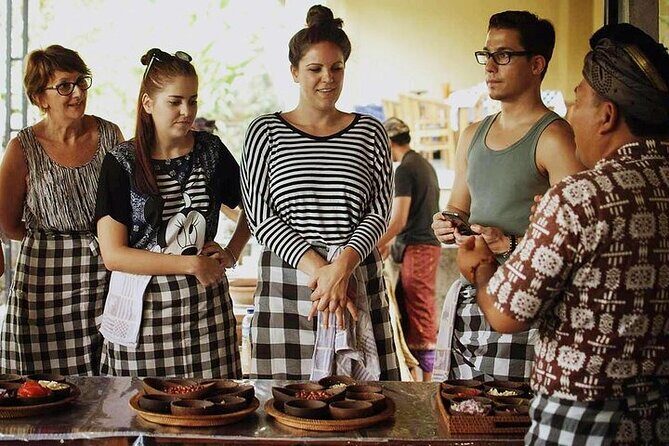 Ubud Cooking Class Bali with Balinese Chef - Detailed Itinerary Breakdown