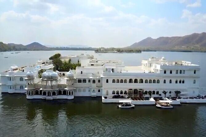 Udaipur City Full-Day Guided Sightseeing Tour - Introduction to the Tour Experience