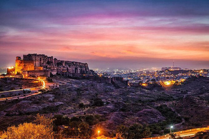 Udaipur local tour with boating - FAQs