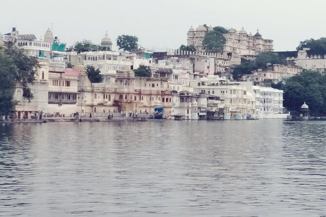 Udaipur sightseeing by tuk tuk or car - Who Will Love This Tour?
