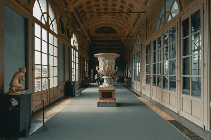 Uffizi Gallery skip-the-line ticket & self-guided visit APP - The Journey Inside: A Step-by-Step Breakdown