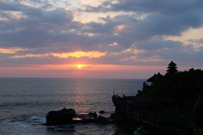 Ulun Danu Bratan Temple with Tanah Lot Sunset - In-Depth Look at the Tour Experience