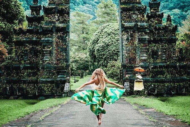Ulun Danu Temple, Handara Gate, Wanagiri And Banyu Mala Waterfall - An In-Depth Look at the Itinerary