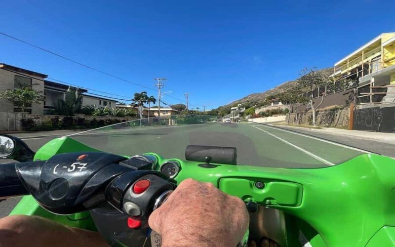 Uluniu Ave: Waikiki Scoot Coupe Rental, Downtown & Kaka'ako - An In-Depth Look at the Scooter Tour