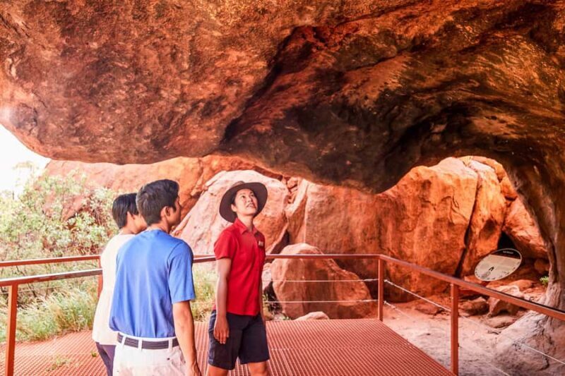 Uluru: Sacred Sites Tour + Sparkling at Sunset & BBQ Dinner - Key Points