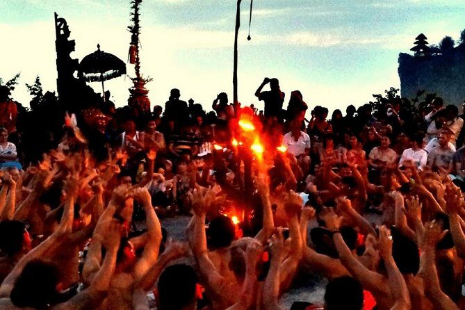 Uluwatu Temple with Kecak Dance including Barbecue Seafood Set and Lobster - FAQ