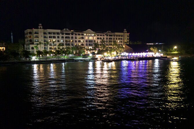 Under the Stars Twilight Snorkel and Seaside Dinner at Money Bar - Key Points