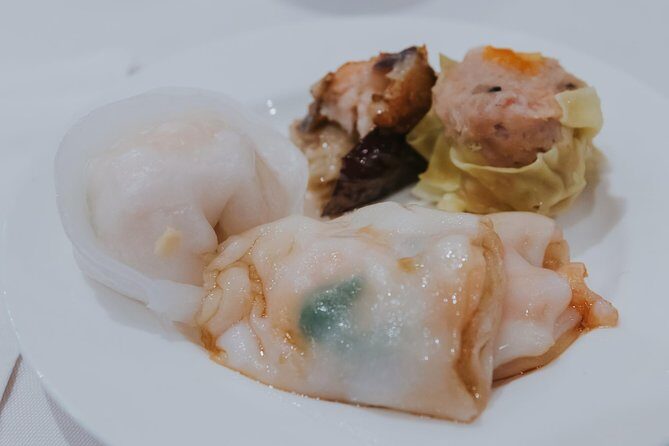 Under the Surface of Montreal's Chinatown: Guided Food Walking Tour - An Introduction to Montreal’s Chinatown and Its Culinary Treasures