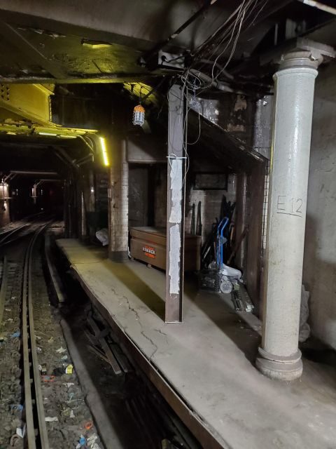Underground New York City Subway Tour - Demystifying Subway Cars and Technical Features
